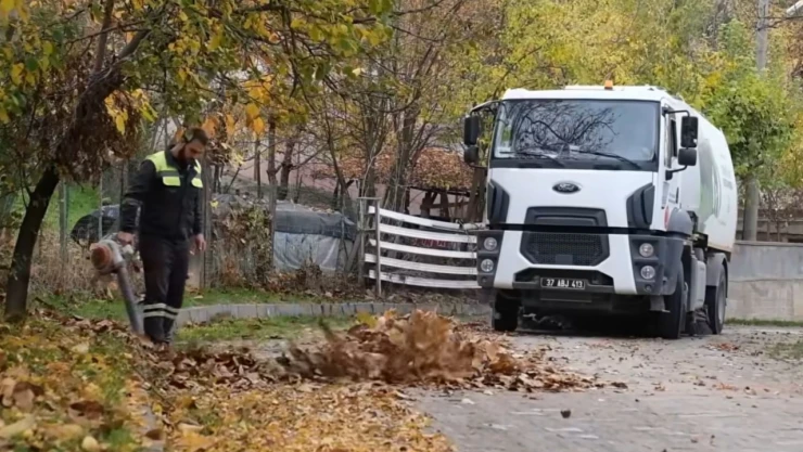 Kastamonu Belediyesi Temizlik Çalışmalarını Sürdürüyor