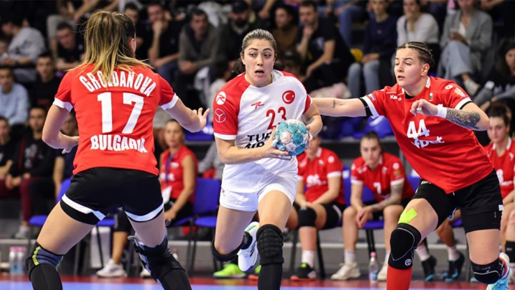 Kastamonu Belediyespor Takviyeli Milliler Bulgaristan'ı Mağlup Etti