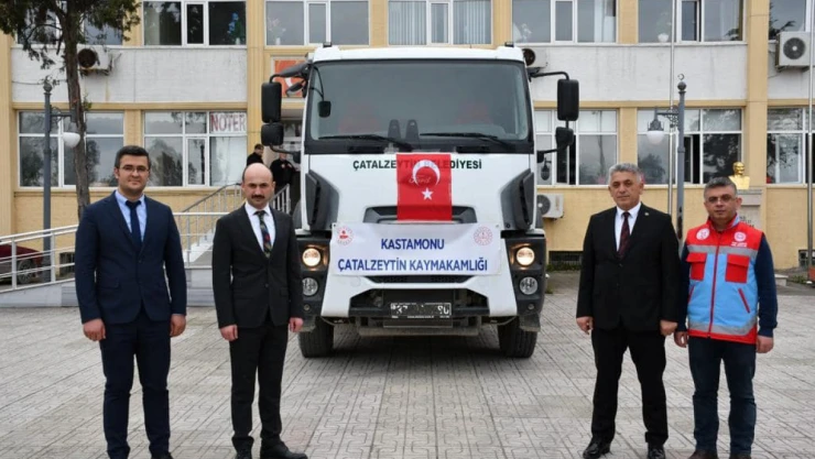 Kastamonu Çatalzeytin'den deprem bölgesine destekler sürdürüyor