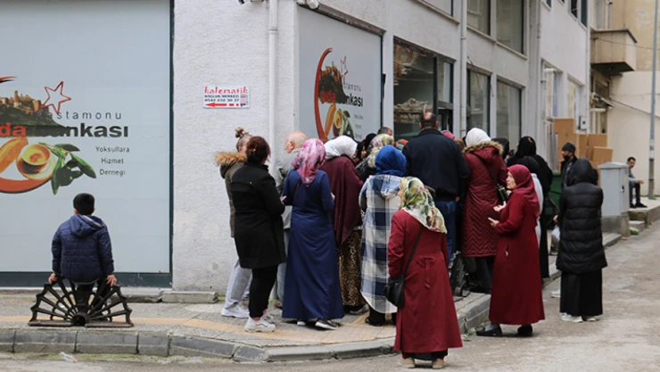 Kastamonu'da 'Gıda Bankası' yoksulların yardımına koşuyor