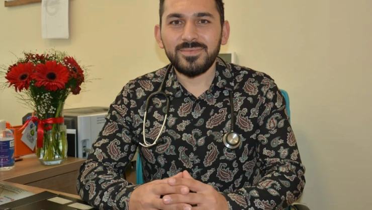 Kastamonu'da iç hastalıkları uzmanı Gökhan Turan göreve başladı