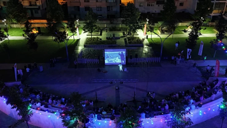 Kastamonu'da Nazım Hikmet'in Ölüm Yıldönümü Müzikal Tiyatro ile Anıldı