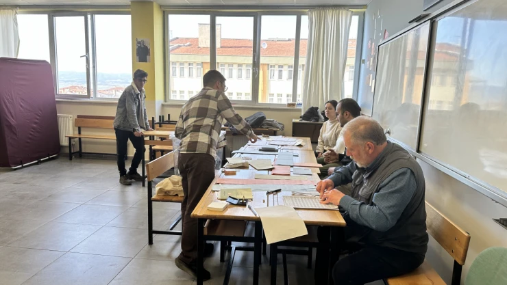 Kastamonu'da Oy Sayma İşlemi Başladı