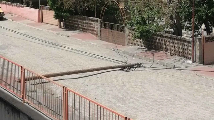 Rüzgar, Korku Dolu Anlara Neden Oldu