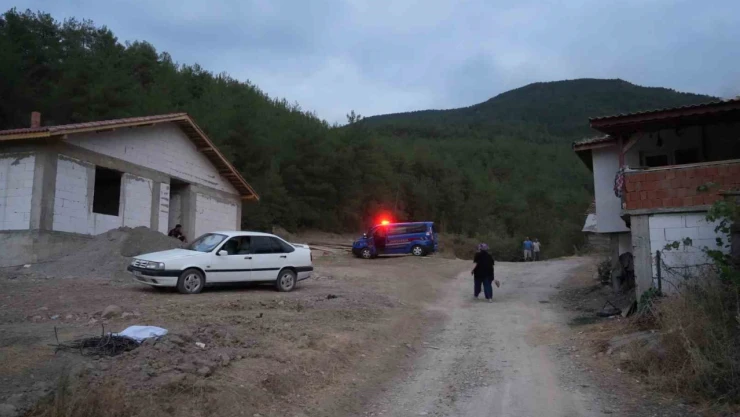 Yangın Nedeniyle Endişeli Bekleyiş Sürüyor