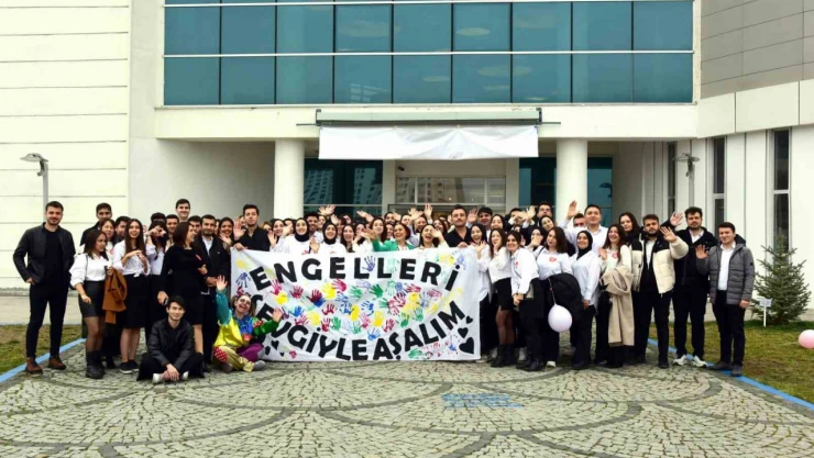 Kastamonu Üniversitesi'nde 'Özel Gereksinimli Bireylere Multidisipliner Yaklaşım' Paneli Düzenlendi