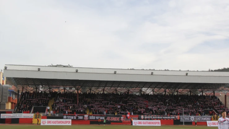 Kastamonuspor-Iğdır Maçında Gazi Stadı Tıklım Tıklımdı!