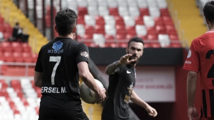 Kastamonusporlu Ersel Aslıyüksek Tutulamıyor: Aralıksız Golcü!