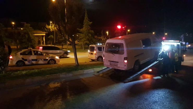 Kavga İhbarına Gelen Polisleri Görünce Kaçmaya Çalıştılar