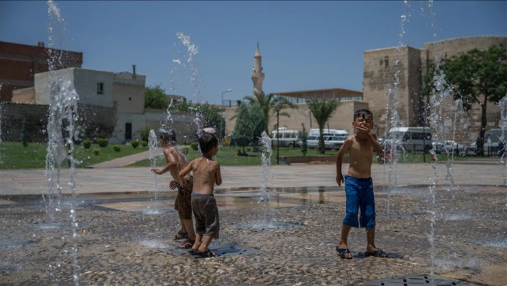Kavurucu Sıcaklar Devam Edecek