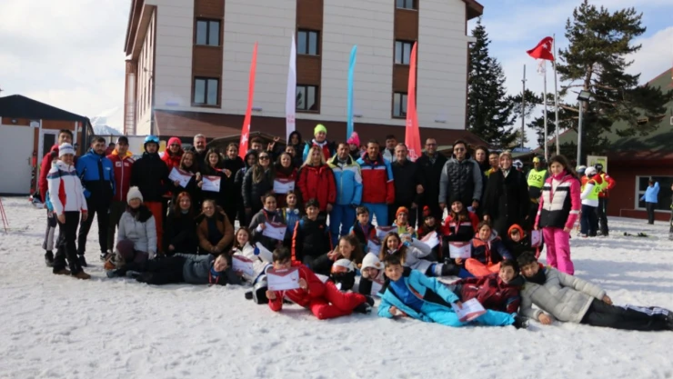 Kayak ve Kayaklı Koşuda Dereceler Belli Oldu