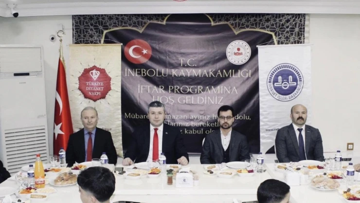 Kaymakam Necdet Uçar, Diyanet Gençlik Merkezi Öğrencileriyle İftarda Buluştu