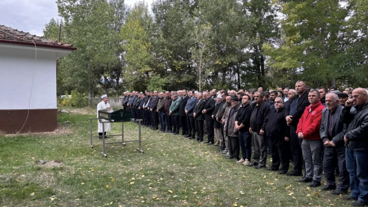 Kaymakam Şahin Cenaze Namazına Katıldı