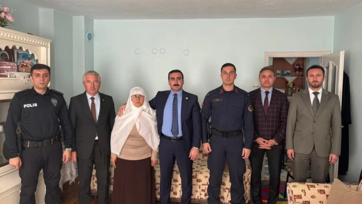 Kaymakam Şahin'den Şehit Ailesine Ziyaret