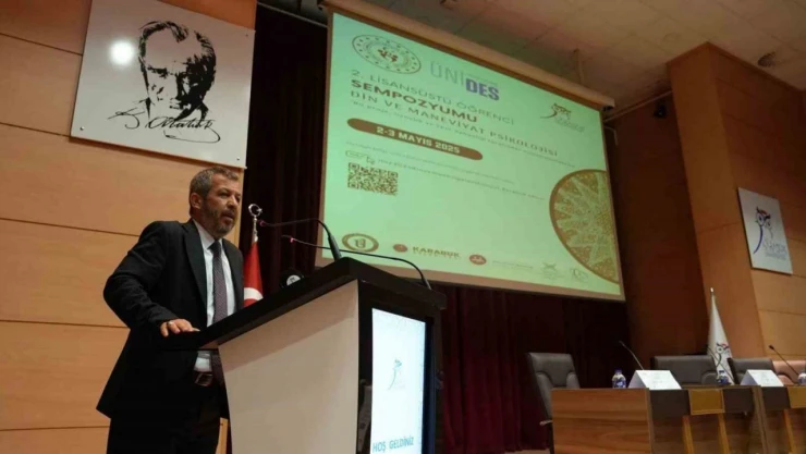 'Din Ve Maneviyat Psikolojisi' Sempozyumu Düzenlendi