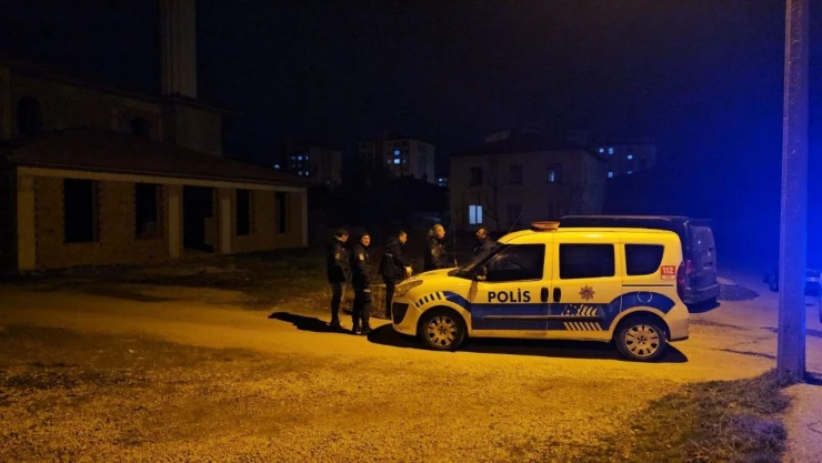 Kimliği Belirsiz Kişilerce Silahla Vurulan Şahıs Tedavi Altına Alındı