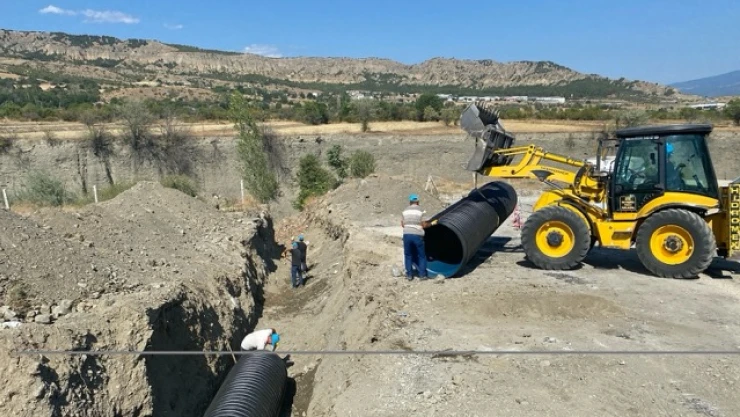 Kızamıklı Sokak'ta Taşkın Önleme Çalışmaları Sürüyor