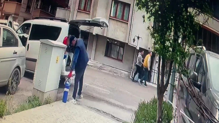 KOAH Hastasının Oksijen Tüpünü Çaldı