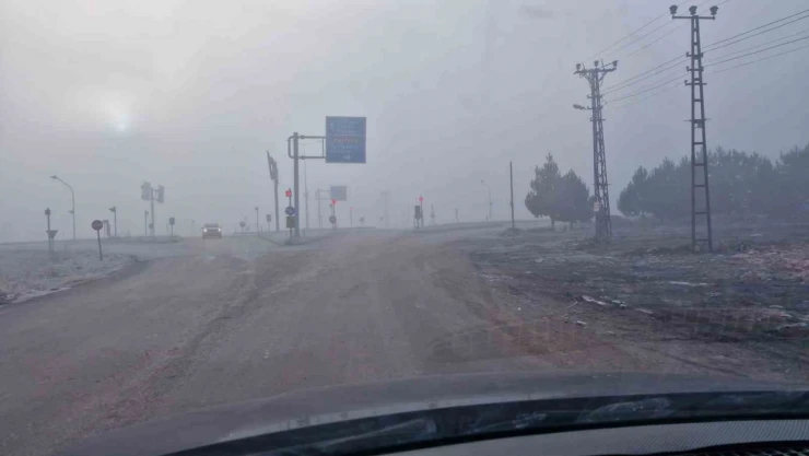 Kontrolden Çıkan Otomobil Takla Attı, 3 Yaralı