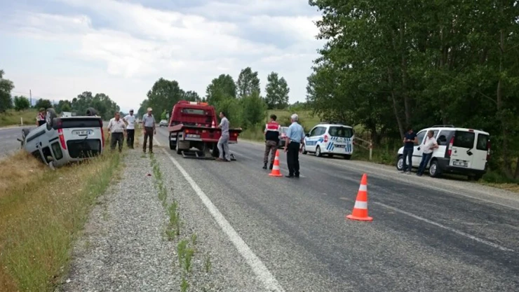 Köpeğe çarpmamak için takla attı