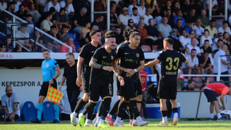 KSK, Kupa'da Sahne Alıyor