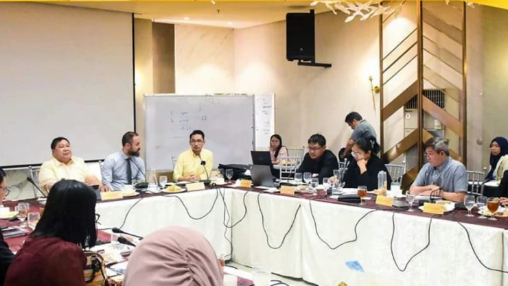 KÜ'den, Filipinler'de bir ilk