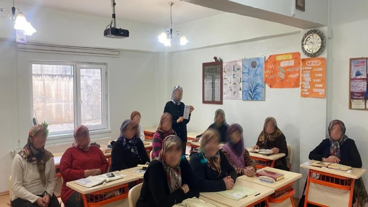 Kuran Kurslarında Diyabet Eğitimi Verildi