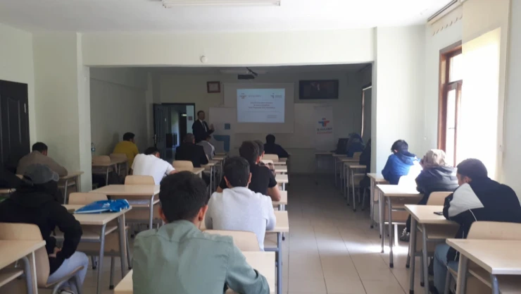 Küre MYO'da İş Kulübü Etkinliği Gerçekleştirildi