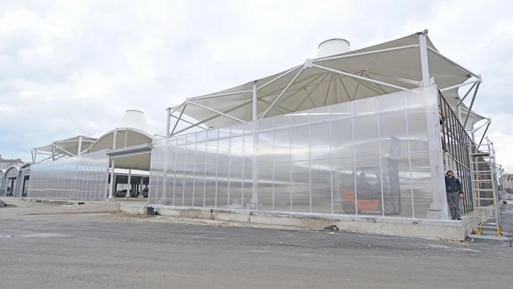 Kuzeykent pazar yerinin etrafı kapatılıyor