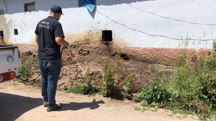 Larva Çalışması Yapıldı