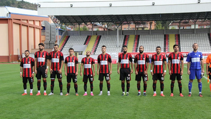 Lider, Bayburt'ta üç puan peşinde