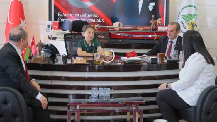 Makam Koltuğunu 4. Sınıf Öğrencisi Devraldı