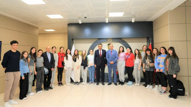 Makedon Öğrencilerden Ziyaret