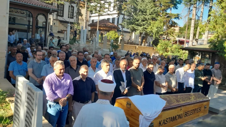 Melahat Tuzcu Defnedildi