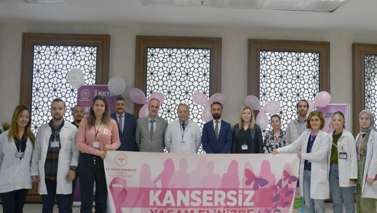 Meme Kanserine Karşı Bilgilendirme Standı Açıldı