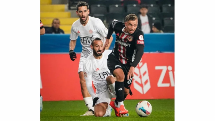 Menemen FK, Gaziantep FK'dan Eren Çakır'la Anlaştı