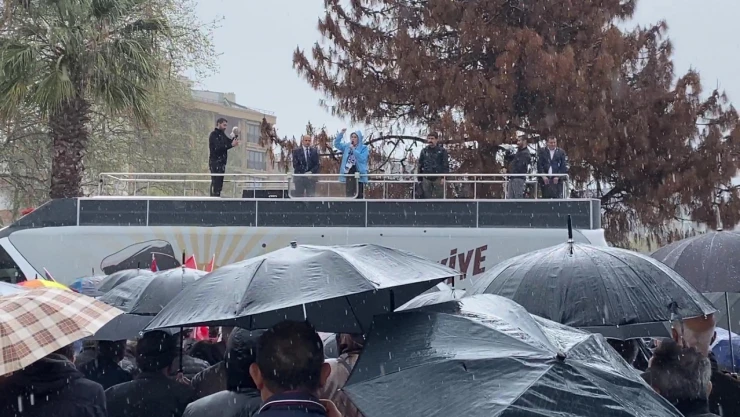 Meral Akşener Mansur Yavaş'la birlikte Sinop'taydı