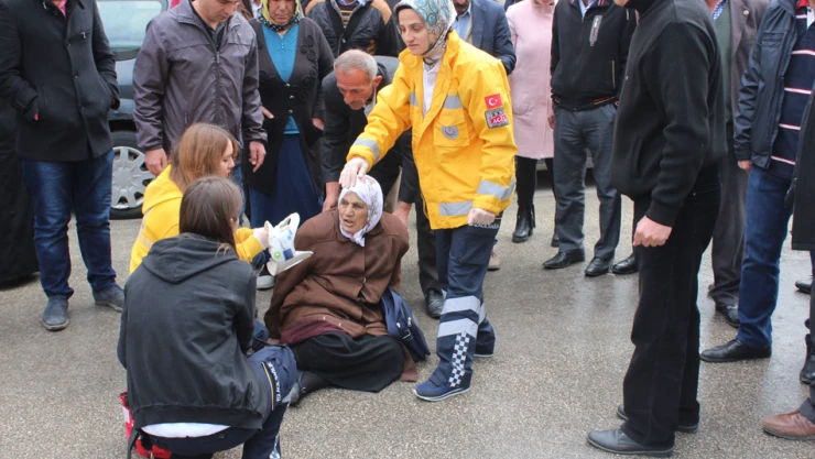 Meydandaki kaza hafif atlatıldı 1 yaralı