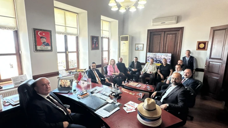 MHP'den Başkan Uzuner'e Ziyaret