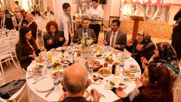 'Millet olarak onurumuzu sizlere borçluyuz'