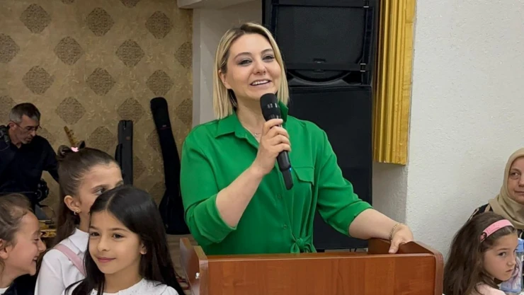 Milletvekili Ekmekci: 'Kadının Elinin Değdiği Hiçbir İş Başarısız Olmaz'