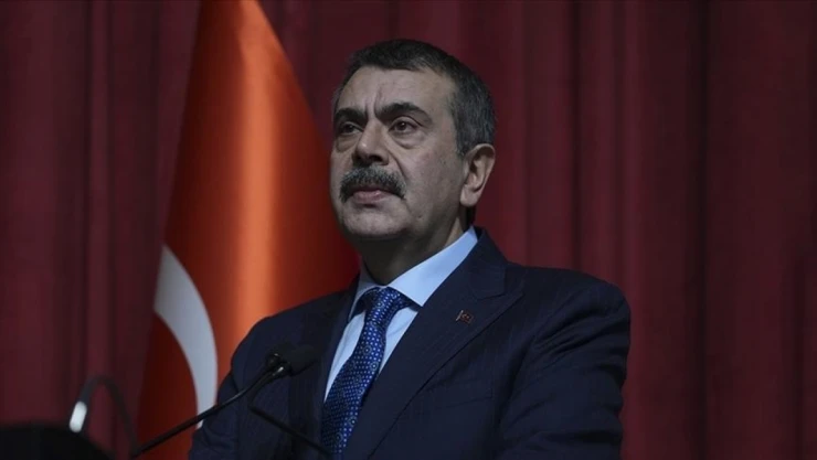 Milli Eğitim Bakanı Tekin, Canlı Yayında Soruları Yanıtladı