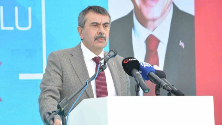 Bakan Tekin: 'Türkiye Örnek Gösterilecek Ülkeler Arasında Yer Aldı'