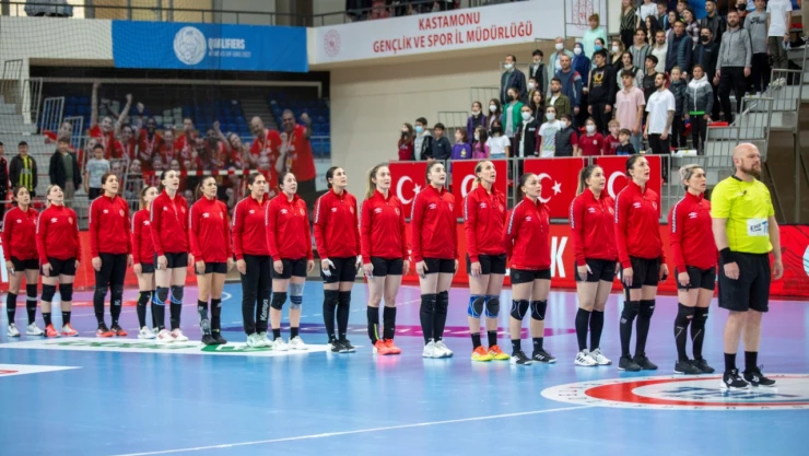 Milli Takıma Kastamonu Belediyespor Takviyesi