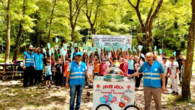 Minik öğrenciler gönüllerince eğlendi