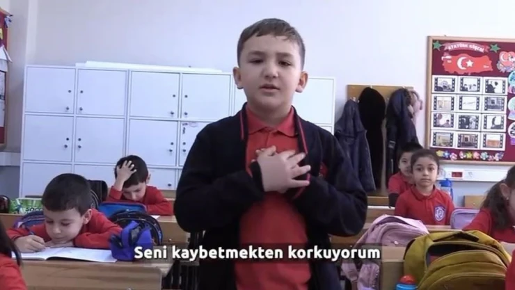 Minik Öğrencilerden Anlamlı Mesaj