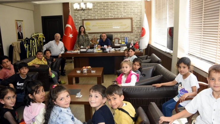 Minik öğrencilerden Özel İdare'ye ziyaret