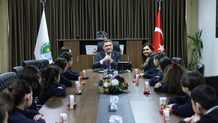 Minikler Belediye Başkanı Erdem'i Ziyaret Etti