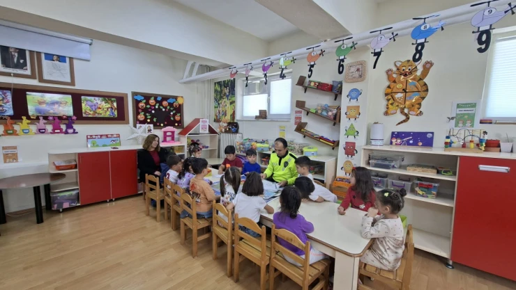 Miniklere Yönelik Trafik Dedektifleri Eğitimi