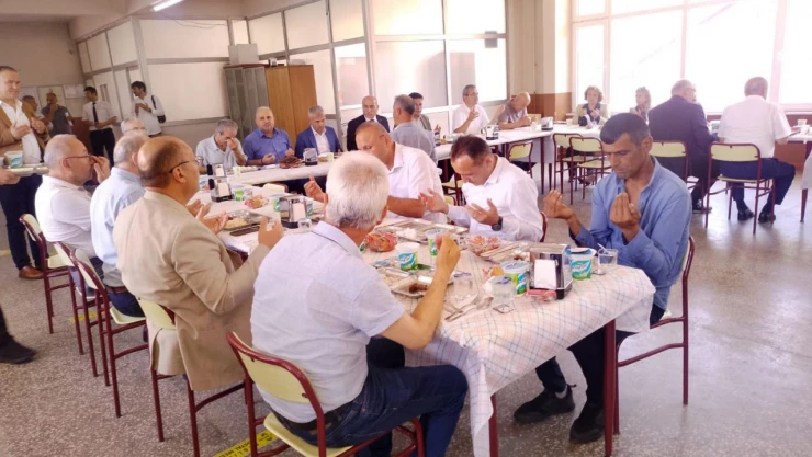 Kurban Yemeği Verildi